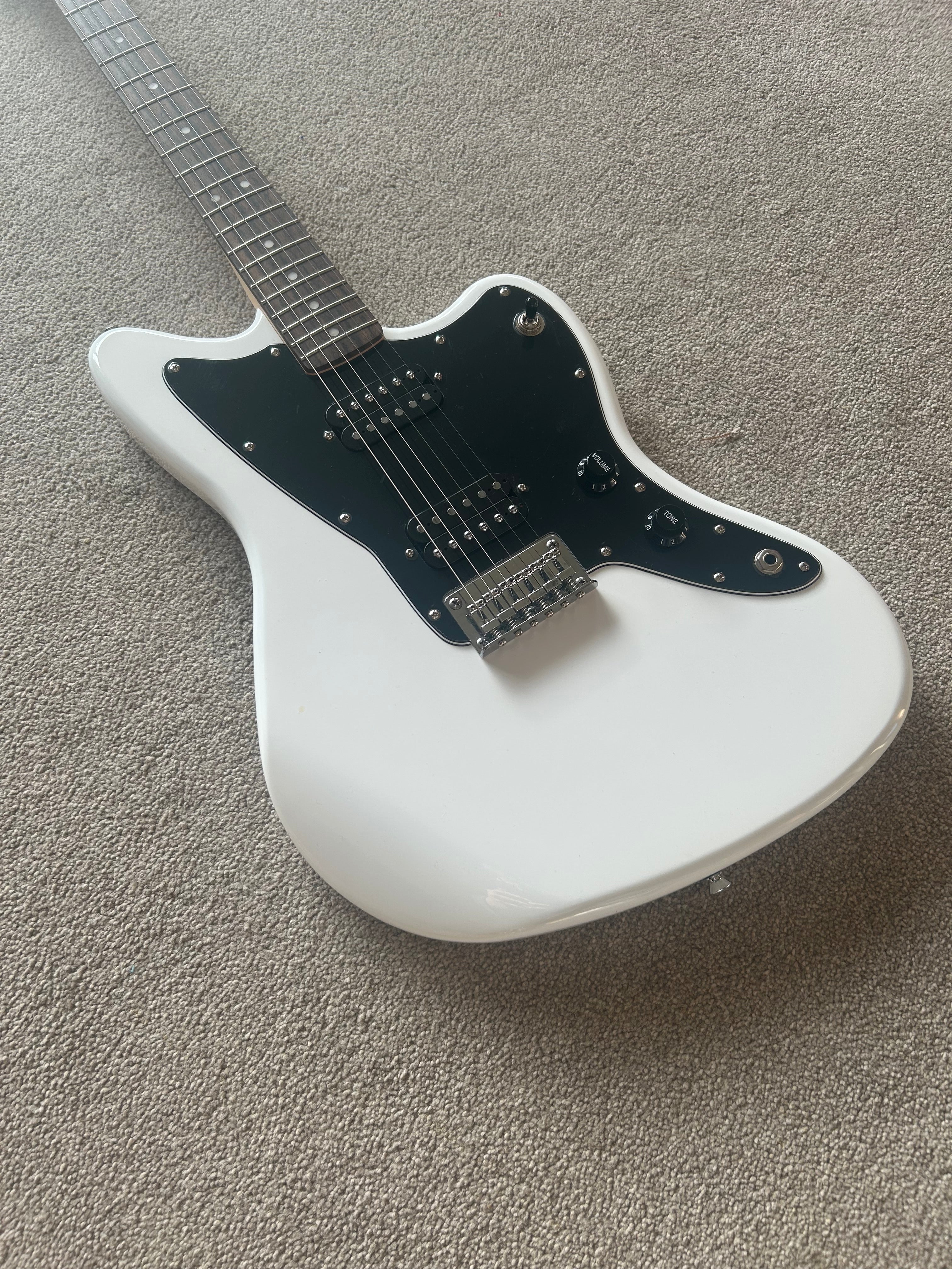 Squier Affinity Jazzmaster White
