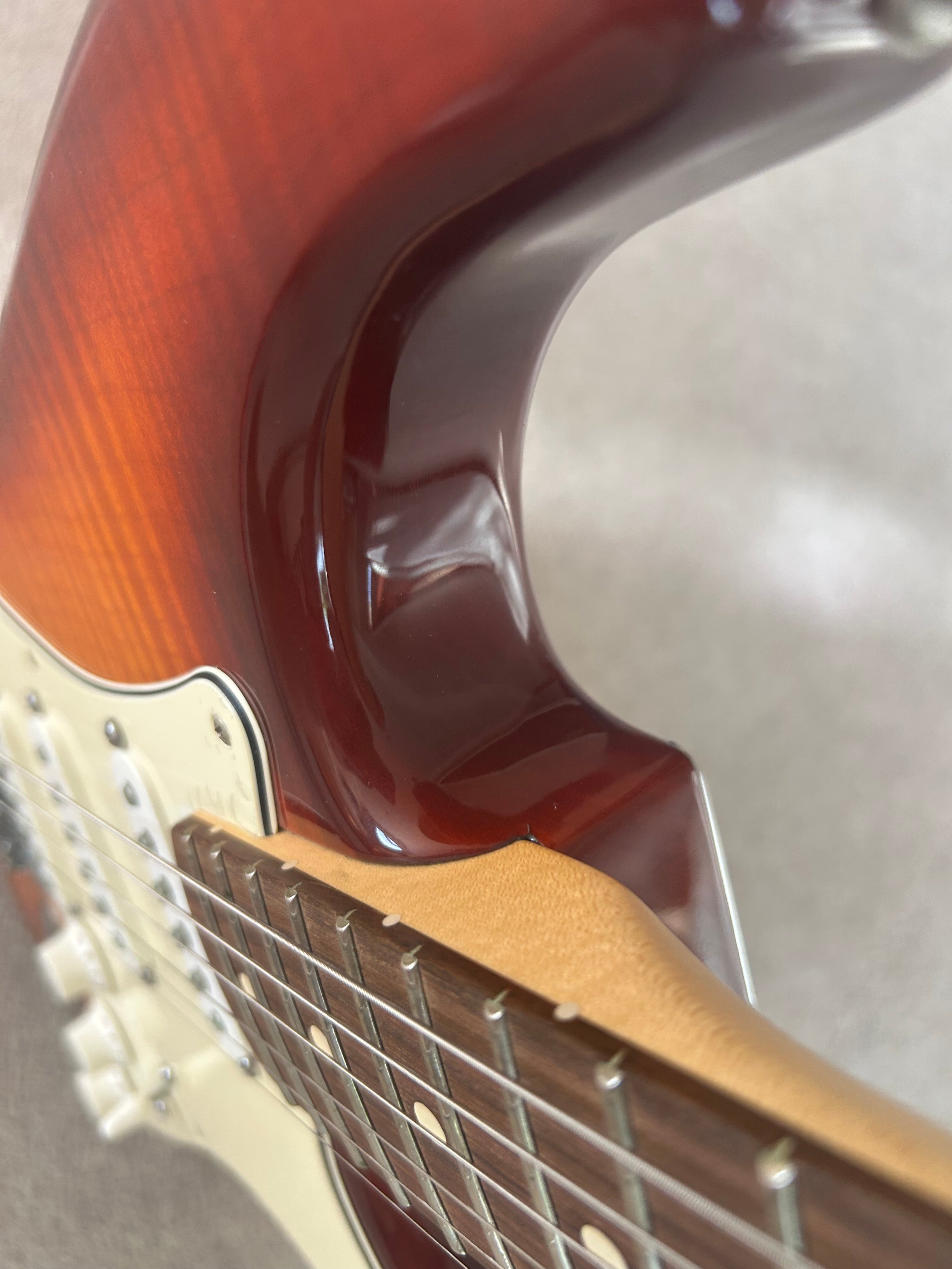 Fender Standard Stratocaster Plus Top with Rosewood Fretboard 2014 Tobacco Sunburst