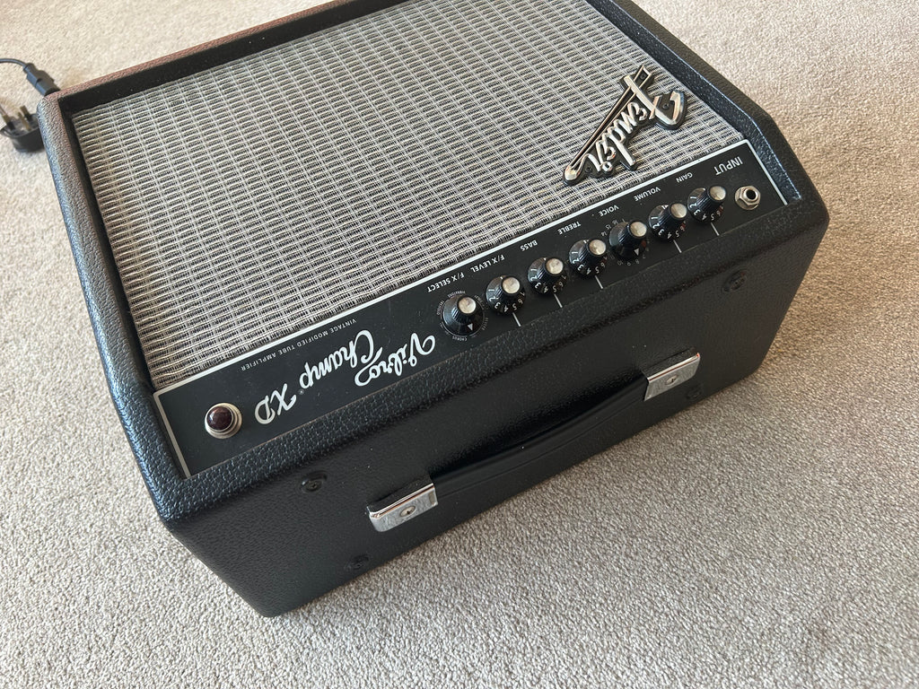 Fender Vibro Champ XD 5-Watt 1x8" Guitar Combo Black