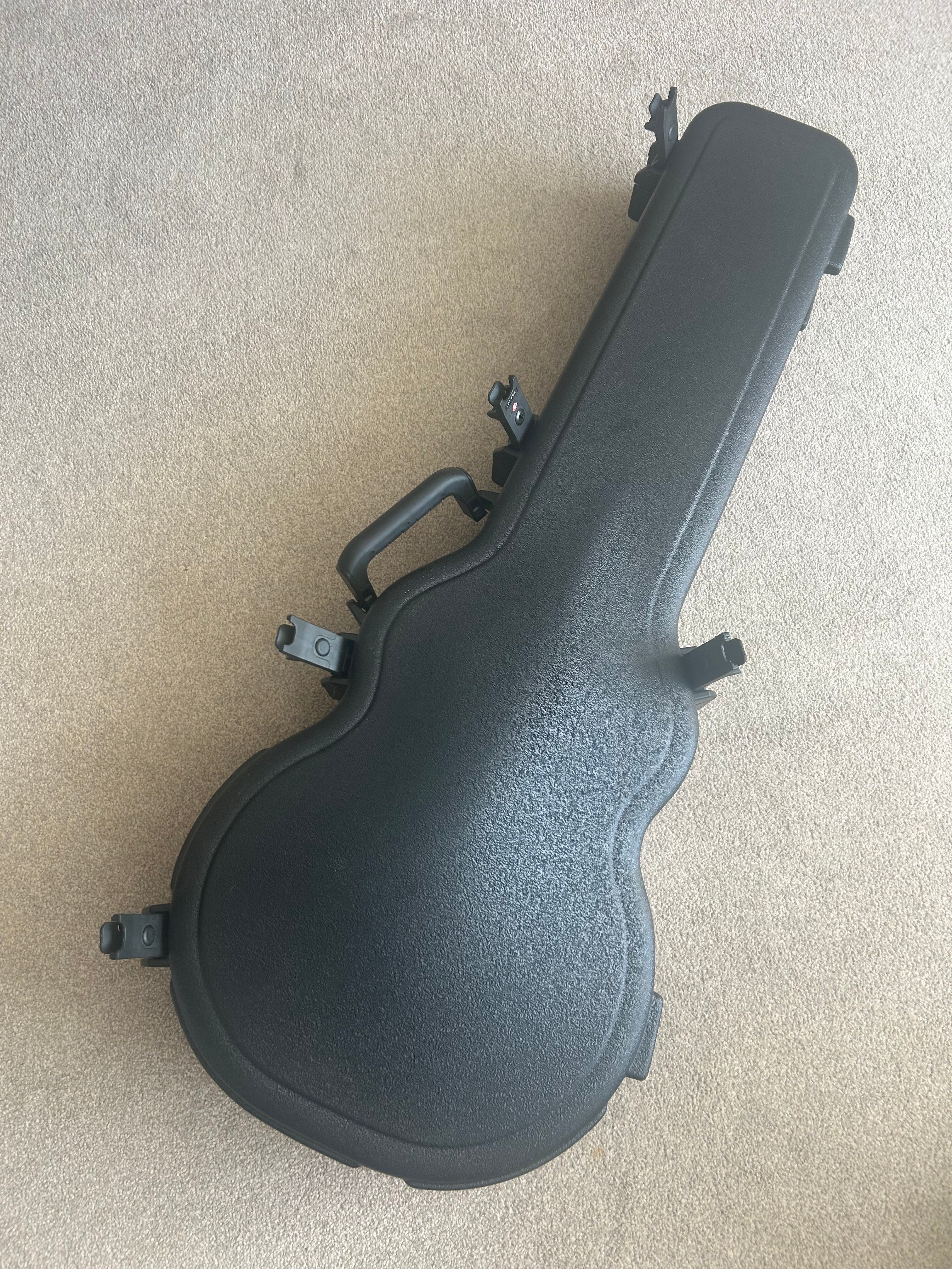 SKB Les Paul Hardcase